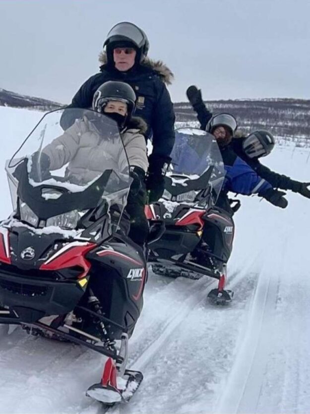 snowmobilegreat-768x1024_c