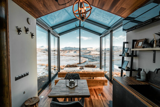 Panoramic Glass Lodge