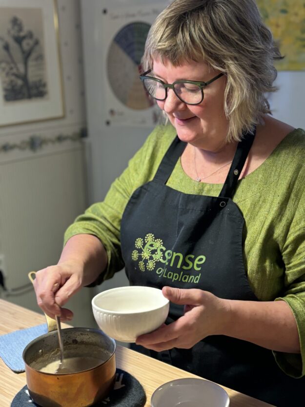 Eva Gunnare | herb Workshop | Swedish Lapland | Aurora Nights