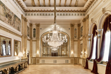 Hotel Kamp in Helsinki | Luxury Accommodation with Aurora Nights