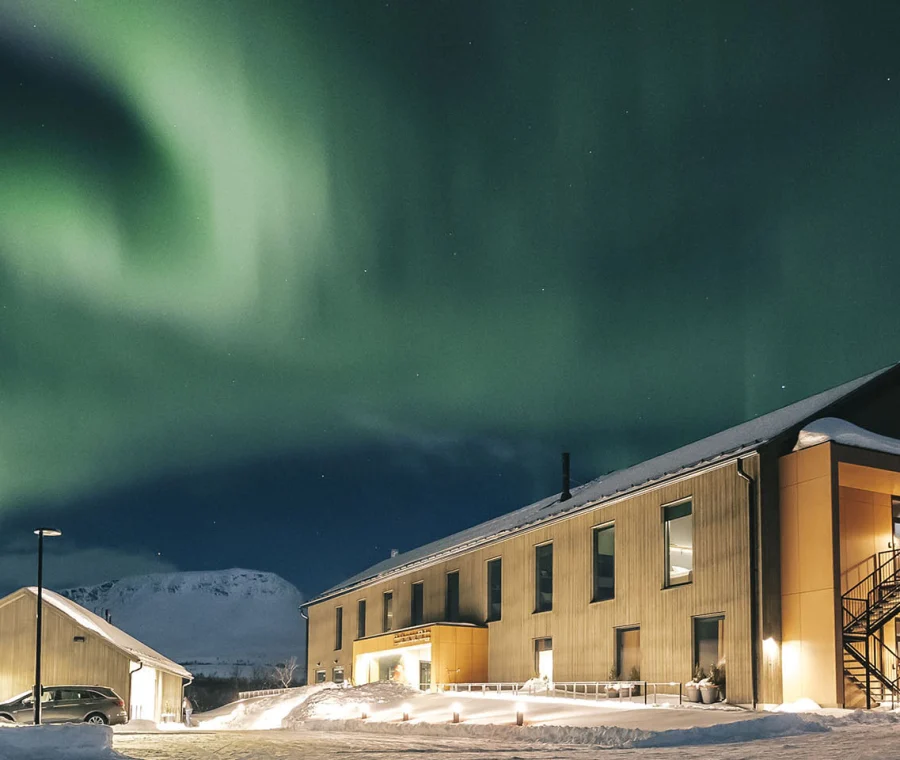 Aurora Across the Border | Northern Lights Holidat Experts | Aurora Nights | Combine two countires Norway and Finnish Lapland for a great Northern Lights Holiday experience.