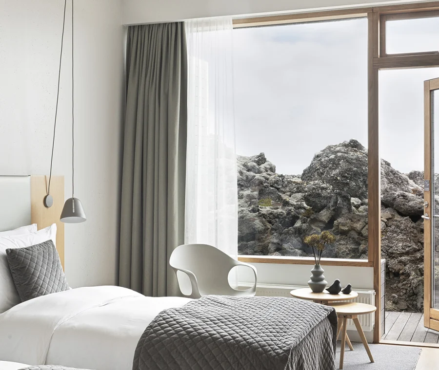 header-luxury-blue-lagoon
